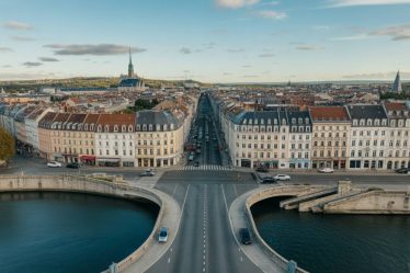 Ville concernée par crit air : la liste complète et les restrictions de circulation à connaître