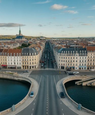 Ville concernée par crit air : la liste complète et les restrictions de circulation à connaître